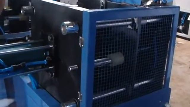 Машина для формовки бумажных тарелок и чаш ZDJ-400 смотреть онлайн