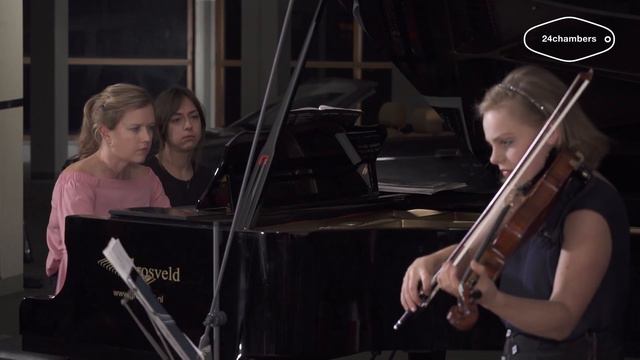 24chambers | Alfred Schnittke, Suite im Alten Stil | Diamanda Dramm, violin, Helena Basilova, piano смотреть онлайн