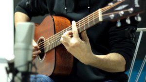 Сектор газа-Лирика (Кавер на акустической гитаре)