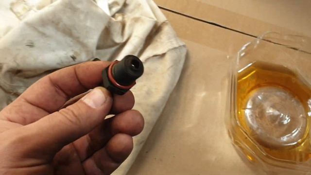 Промывка клапана фазовращателя и клапана вентиляции картерных газов смотреть онлайн