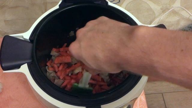 Готовим вкусный рассыпчатый плов со свининой в мультиварке