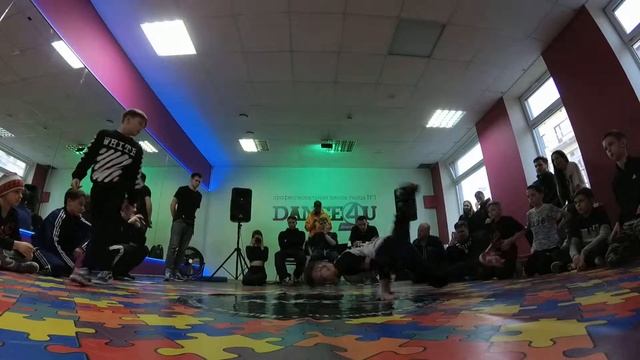 Рысь vs Mauzer (kids 1/2) смотреть онлайн