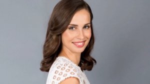 Heida Reed's Lifestyle 2020 ★ New Boyfriend, Net worth & Biography