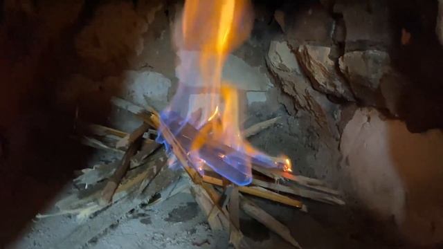 Мы купили дачу! №2. Нашли скелеты в камине #дача #дом #уборка смотреть онлайн