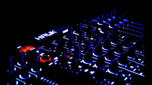 Electronica: Hawk - Machines [synth/game/soundtrack] смотреть онлайн