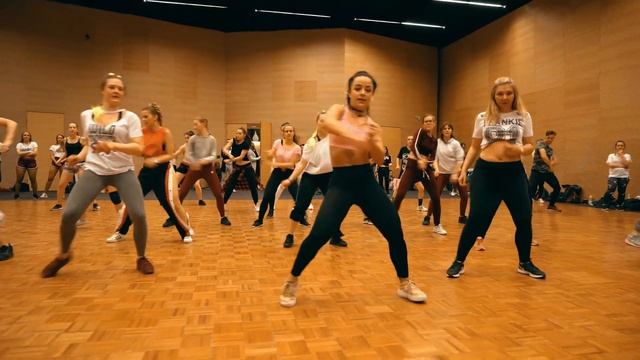 Reggaeton vs Dancehall Kongres VI - Katerina Krasnikova смотреть онлайн