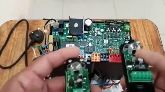 How to connect photo cell to BFT gate motor смотреть онлайн