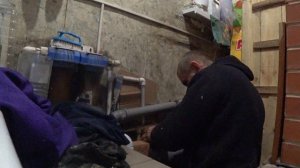 едем отогревать воду.