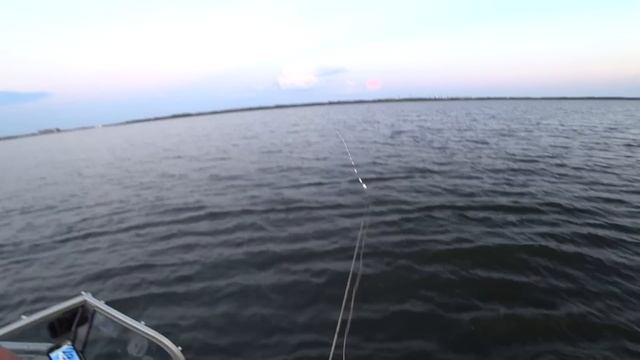 ПРОМЫСЛОВАЯ РЫБАЛКА НА РЕЧНУЮ РЯПУШКУ СПЛАВНОЙ СЕТЬЮ / РЫБАЛКА СЕТЯМИ НА КРАЙНЕМ СЕВЕРЕ смотреть онлайн