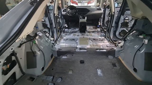 заводской подход к шумоизоляции на примере Geely tugela
