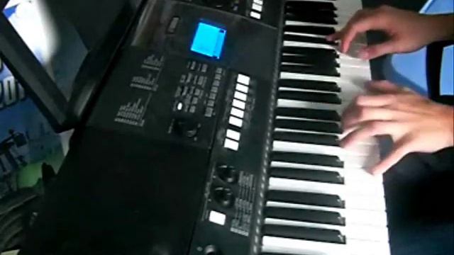 Yamaha PSR E423 -- Titanic, River flows in you, Comptine d'Un Autre Été, Transformers смотреть онлайн