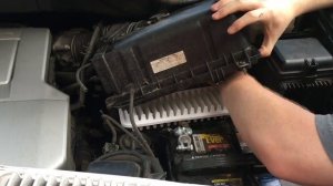 How to Change the Engine Air Filter 2007 Lexus RX 350