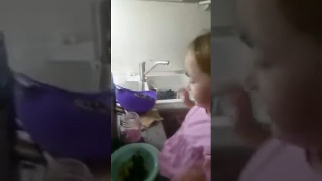 Сок из Изабеллы смотреть онлайн