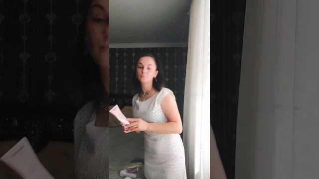 "Что взять на море ?для лица и тела,чтобы Не сгореть и вернуться с красивым загаром?" смотреть онлайн