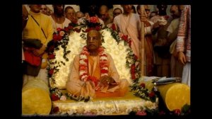 Шрила Прабхупада - джапа в унисон.