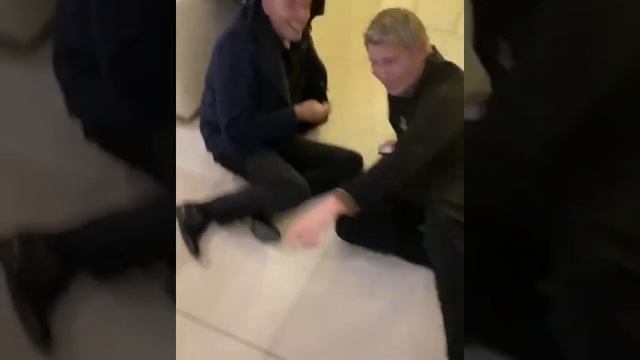Коля басков 2022. Николай киркоров. Басков драка. Басков драка. Басков и крутой подрались.