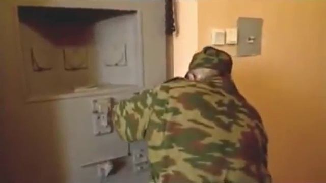 Бывшего вора в законе петухом назначили.