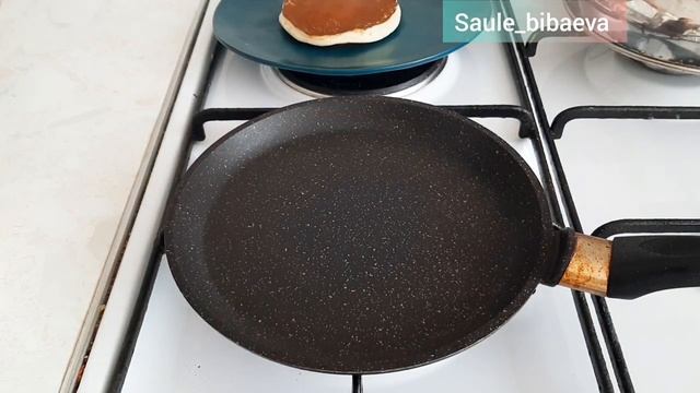 Воздушные ПАНКЕЙКИ! Очень простой рецепт американских панкейков!  #SauleBibayeva #панкейкинакефире