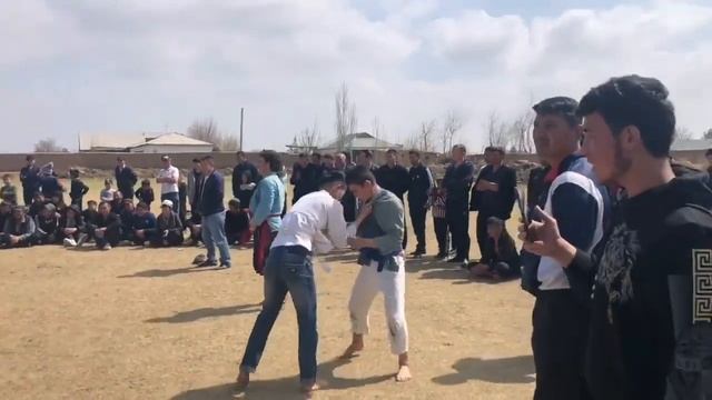 Surxandaryo Viloyati Muzrabod Tumani Yangiobod 6-Bòlim Navròz bayrami! смотреть онлайн