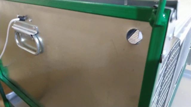 Купить металлический брудер для 100 цыплят с датчиком Big№4 интернет магазин - Большой фермер смотреть онлайн