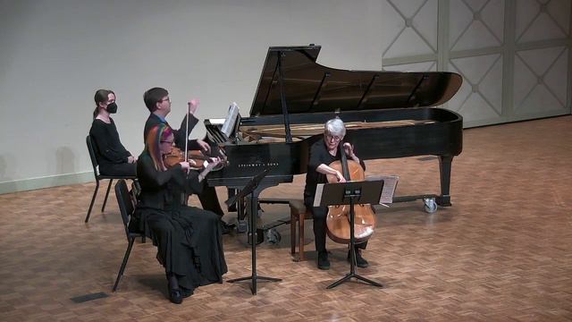 Dvorak - "Dumky" Trio for Piano, Cello, and Violin (complete) смотреть онлайн