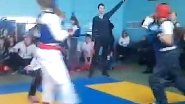 Соревнования по рукопашному бою.Бой дети!Жесть ! смотреть онлайн