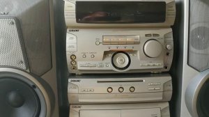 Классный Sony MHC-W550