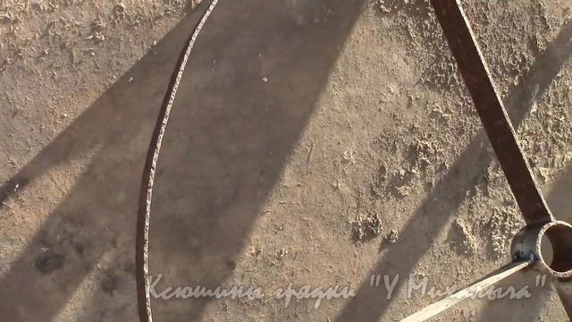 НА МАЙСКОЙ ДАЧЕ. Строим шпалеры день первый... смотреть онлайн