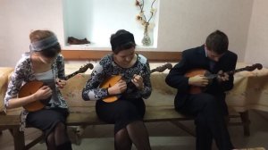 "В разбитой волнами ладье"