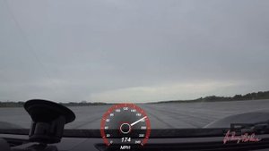 2015 Porsche 918 Spyder Weissach (Top Speed Rain Tire Test)