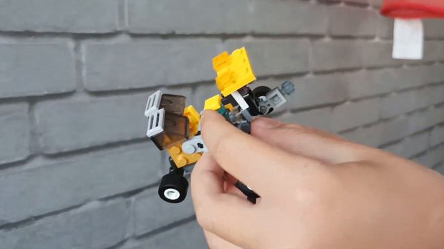 Трансформер Бамблби Transformers: Bumblebee #bumblebee #лего #transformation #бамблби #lego смотреть онлайн