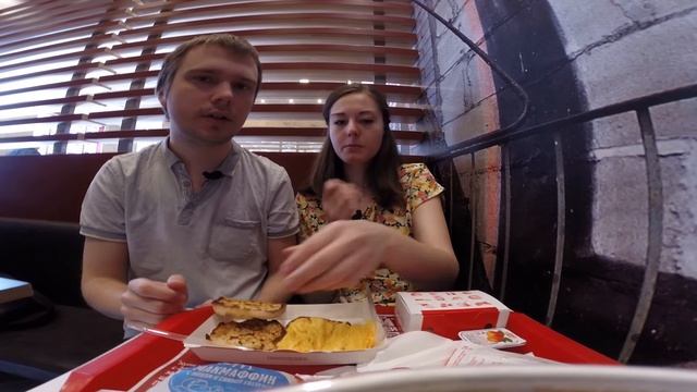 Макзавтрак обзор | ДЕНЬ ФАСТФУДА | meet to eat смотреть онлайн