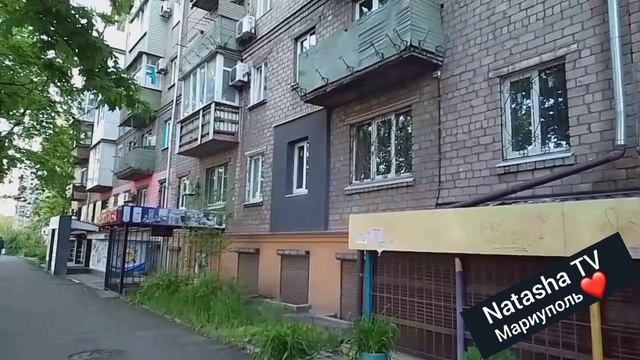 Проспект Нахимова в Мариуполе активно восстанавливают. Дом 178 решили восстановить смотреть онлайн