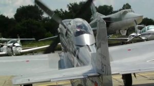 P-51 "Mustang"/Самолета Р-51 "Мустанг"