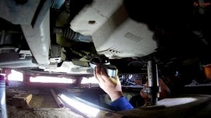 Замена подушек двигателя. Renault Laguna 3 1.5DCI