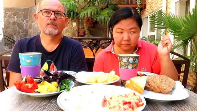 МУКБАНГ пицца из кабачков! Рецепт под видео/ Нас пригласили на море!/ MUKBANG Zucchini Pizza