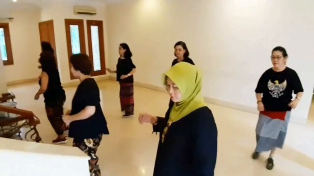 Senorita Bachata - linedance by Duma Kristina S & Mitha Primasari (INA) - July 2019 смотреть онлайн