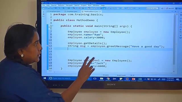 Java tutorial for beginners - Example of adding methods to a java class