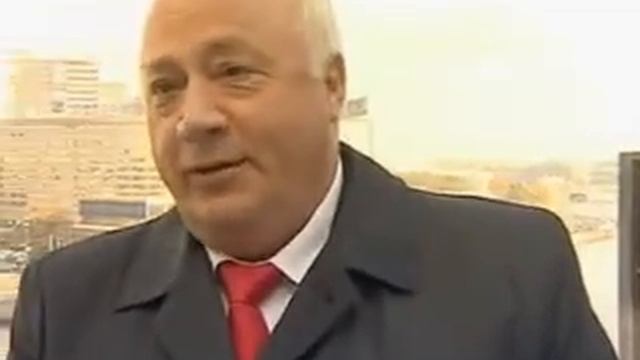 у питера должен быть праздник смотреть онлайн