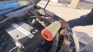 How To Change Air Filter in Mercedes Benz W203 | C180 Kompressor