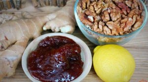 Десерт из грецких орехов с лимоном и медом