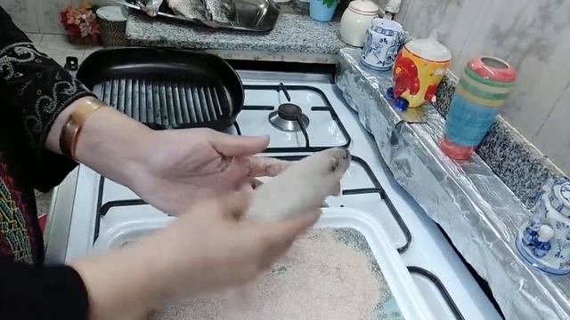 قلت اشوي السمك في البيت ٠ وتعيشوامعايا التجربة وتقرروا معايا إذا كانت تجربة ناجحه والا بلاش منها ?? смотреть онлайн