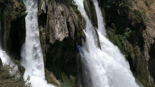 ПОЧЕМУ БРАСЛЕТЫ РАБОТАЮТ?  КАМНИ ЛЮБЯТ ДРУЖИТЬ С НАМИ. смотреть онлайн