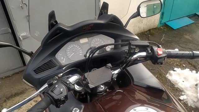 Запуск мотоцикла Honda Deauville 700 после зимы смотреть онлайн