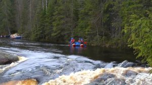 Сплав по реке Укса 2013. Порог "Розовый слон"