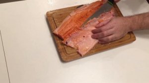 Как вкусно посолить красную рыбу