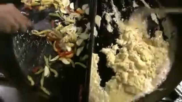 Омлет из страусиных яиц смотреть онлайн