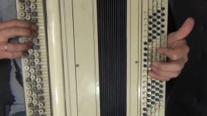 "Отговорила роща золотая" (Баян крупным планом)