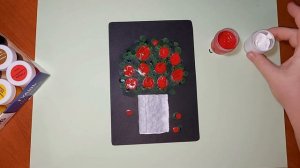 Розы в вазе. Рисуем пальчиками и пластиковой карточкой. Нетрадиционная техника  рисования 4+.