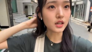 KOREA VLOG🧸: personal colour test, cute clothing haul, what i eat, phone case making & more